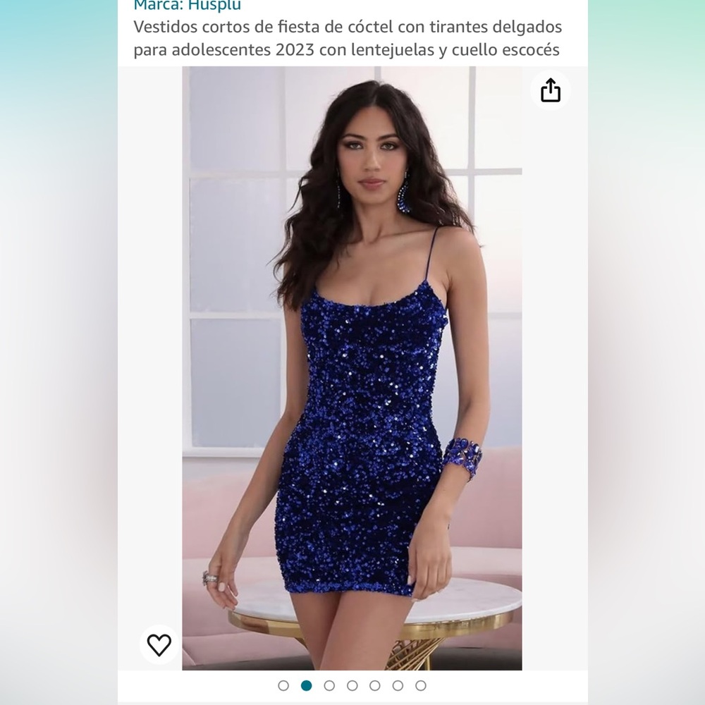Vestido Mild Honey color Azul talla M, imagen de modelo similar.